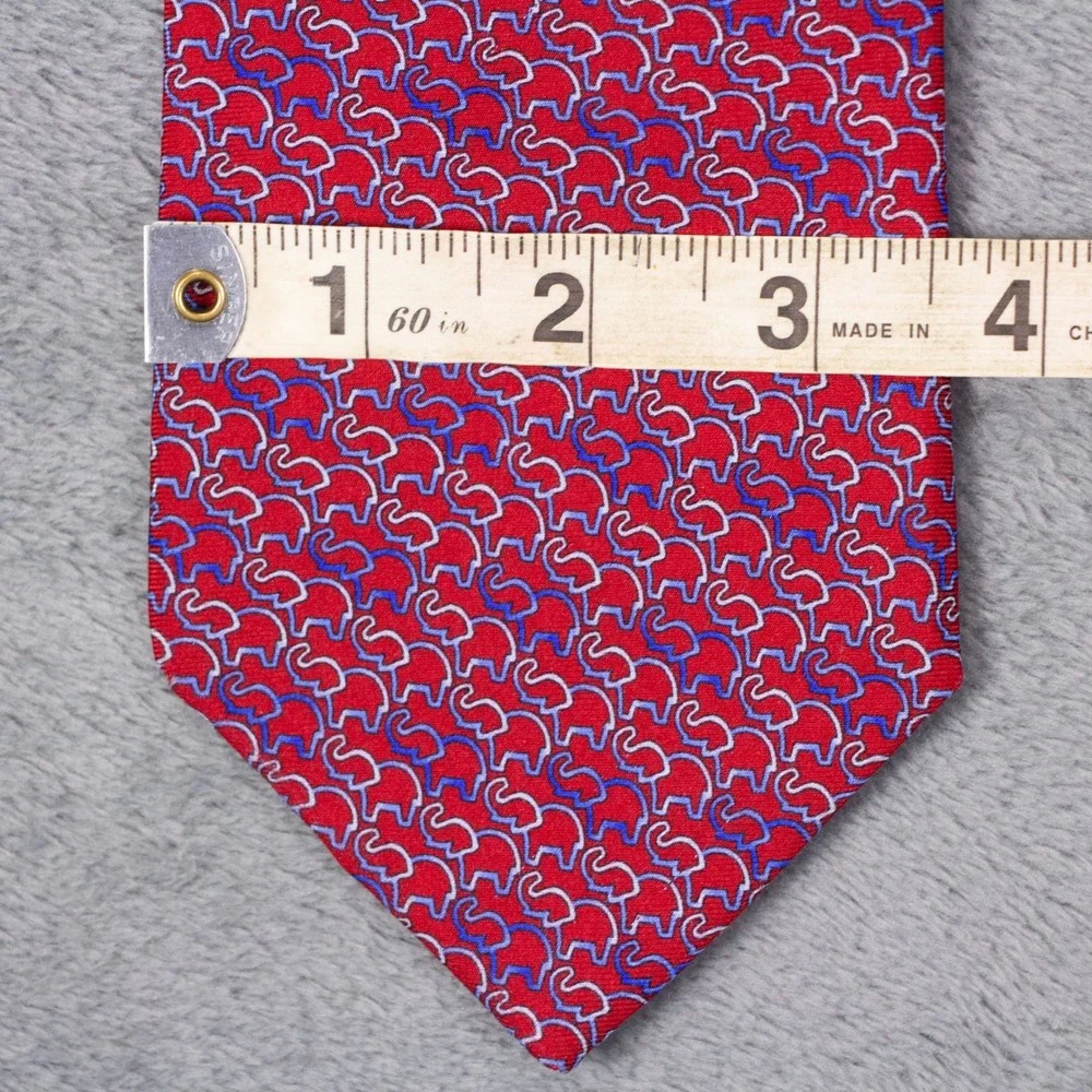 Brooks Brothers Mens Red Elephant Silk Necktie Novelty Pattern Made in USA‎